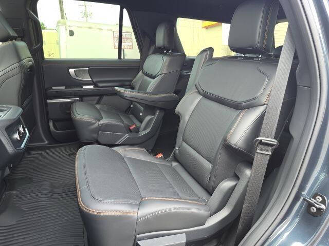 2025 Ford Expedition Tremor