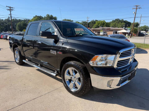 2017 RAM 1500 SLT