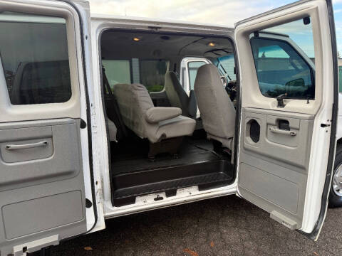 2007 Ford E-Series E-350 SD XLT