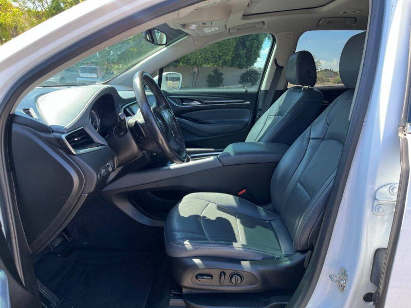 2020 Buick Enclave Essence