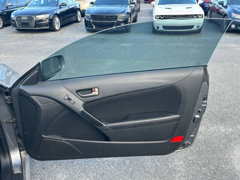 2016 Hyundai Genesis Coupe 3.8
