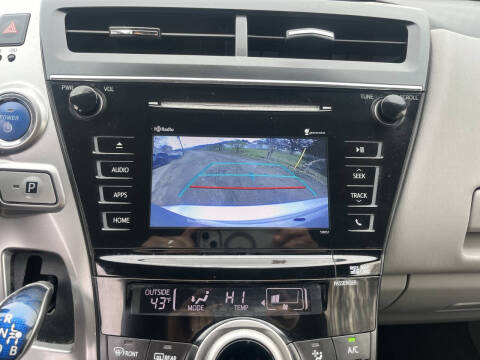 2015 Toyota Prius v Four