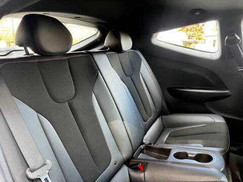 2020 Hyundai Veloster 2.0L Premium