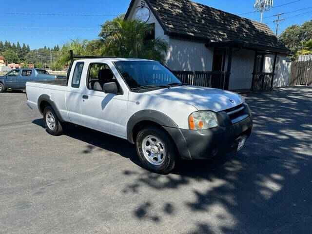 2004 nissan pickup truck for sale