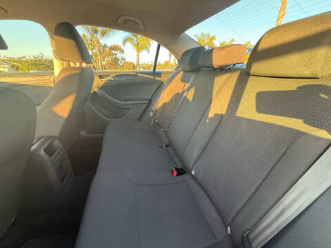 2015 Volkswagen Jetta