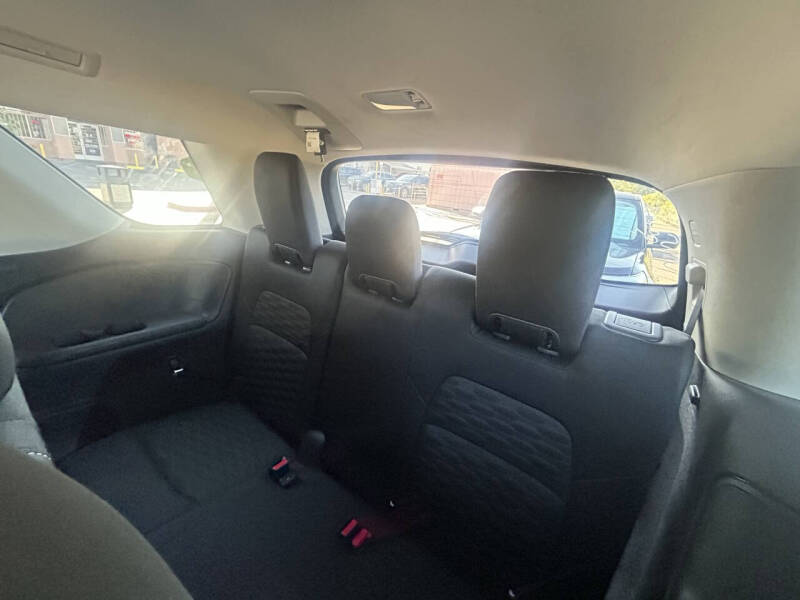 2022 Nissan Pathfinder S