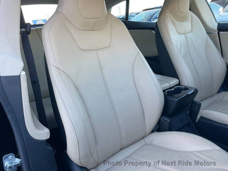2013 Tesla Model S Performance