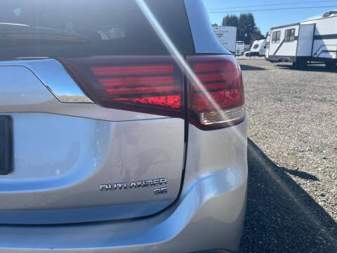 2016 Mitsubishi Outlander SE