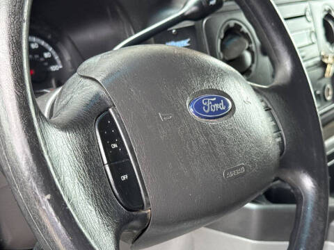 2009 Ford E-Series E-350 SD