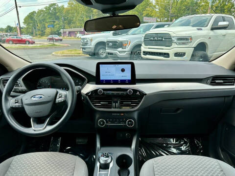 2020 Ford Escape SE
