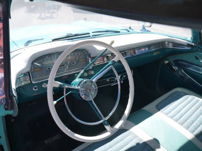 1959 Ford Skyliner