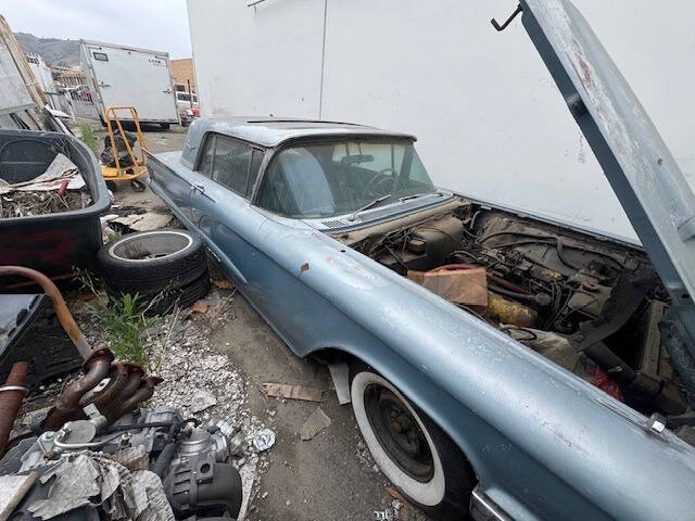 1960 Ford Thunderbird