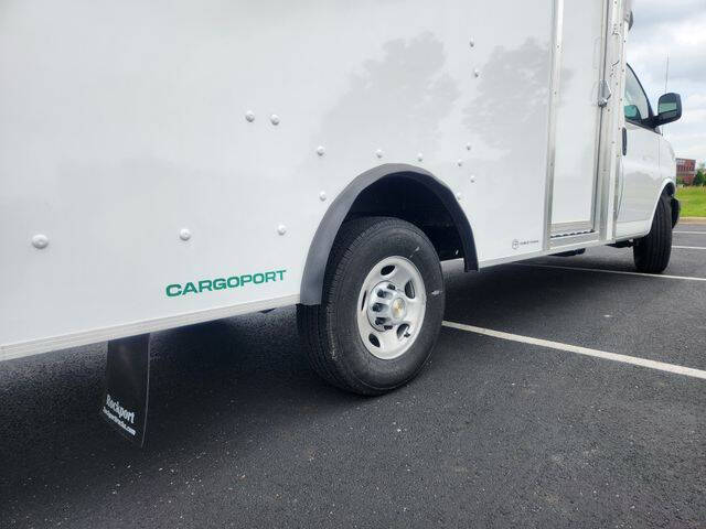 2024 Chevrolet Express 3500