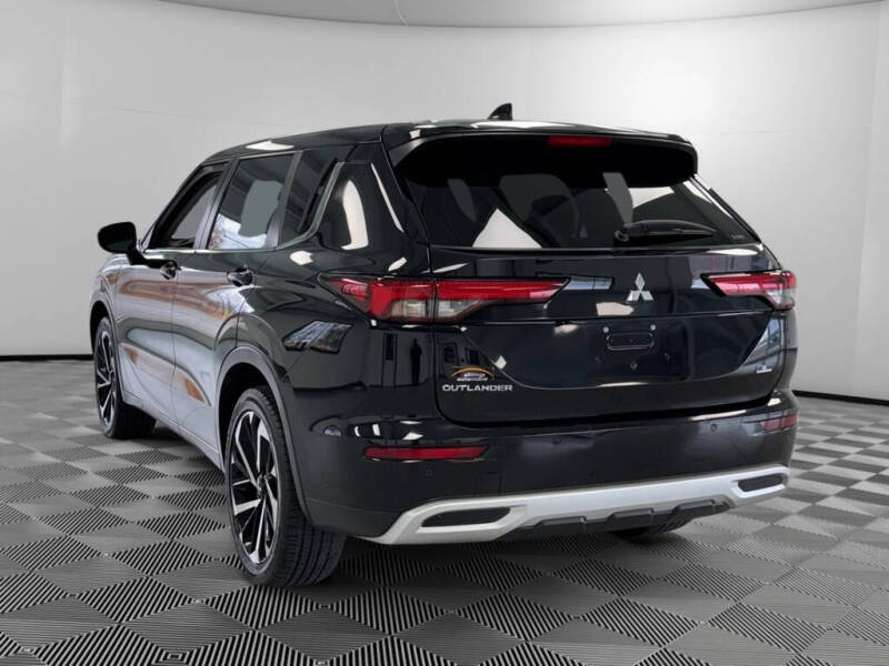 2023 Mitsubishi Outlander SE Special Edition