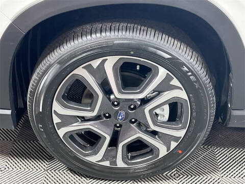 2025 Subaru Ascent Limited 8-Passenger