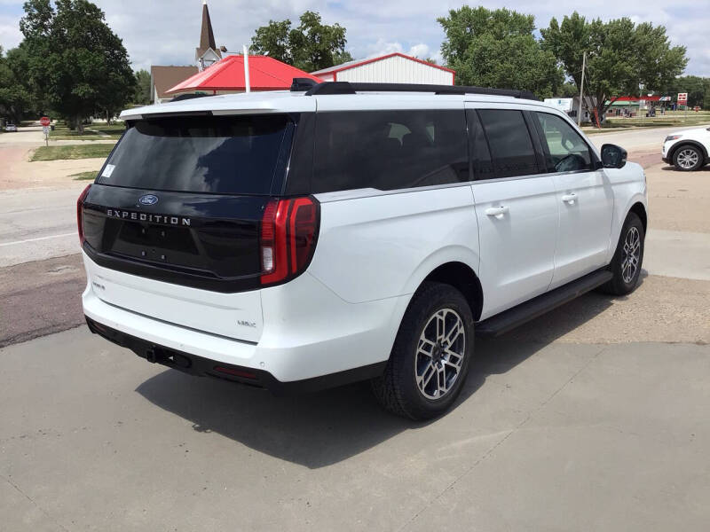 2026 Ford Expedition MAX Active