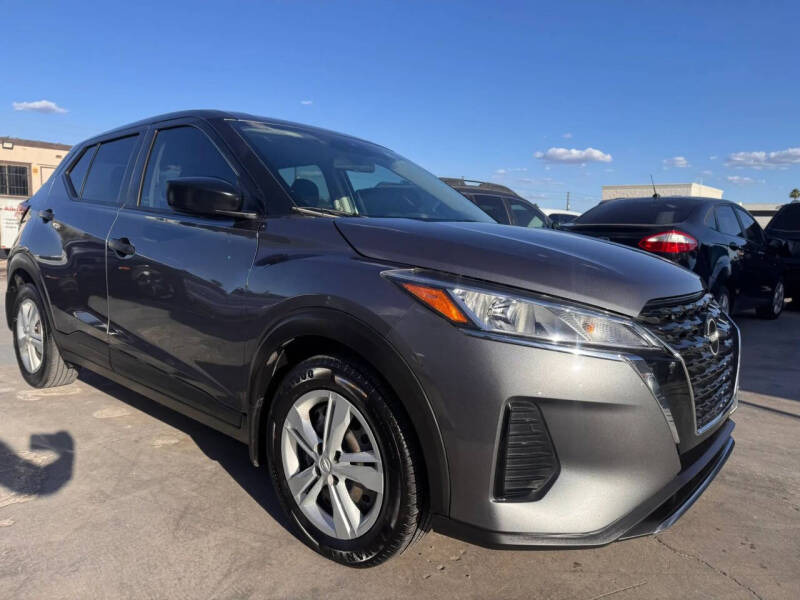 2022 Nissan Kicks S
