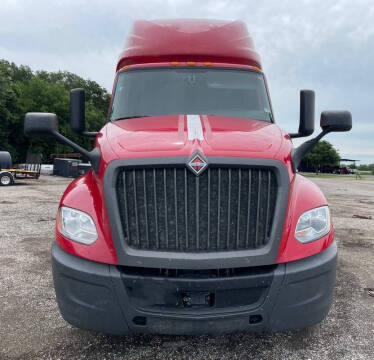 2022 International LT625