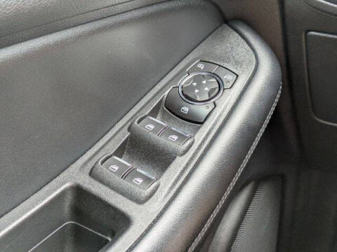 2022 Ford Edge SE