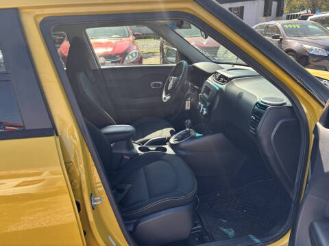 2015 Kia Soul +