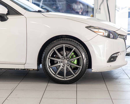 2017 Mazda MAZDA3 Grand Touring