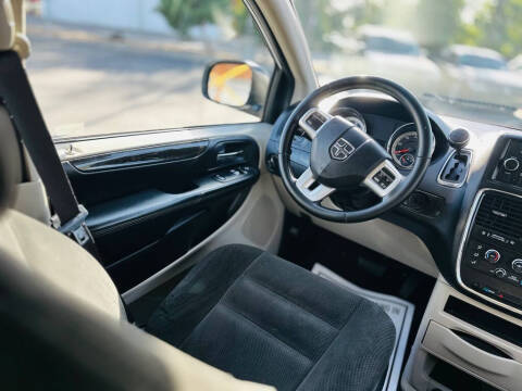 2017 Dodge Grand Caravan SE