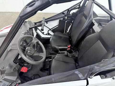 2023 Polaris RZR 200 EFI