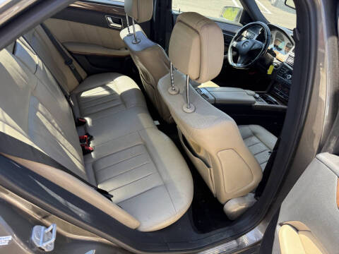 2011 Mercedes-Benz E-Class E 550 Luxury 4MATIC