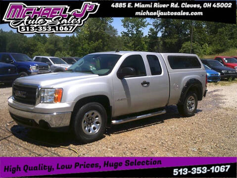 2007 GMC Sierra 1500 for sale at MICHAEL J'S AUTO SALES in Cleves OH