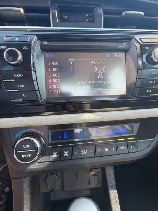 2015 Toyota Corolla LE