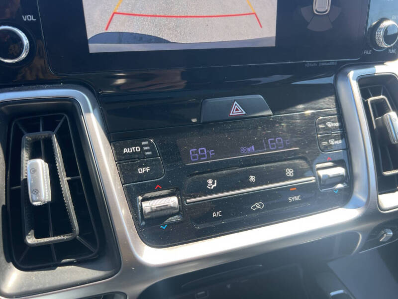 2023 Kia Sorento X-Line S
