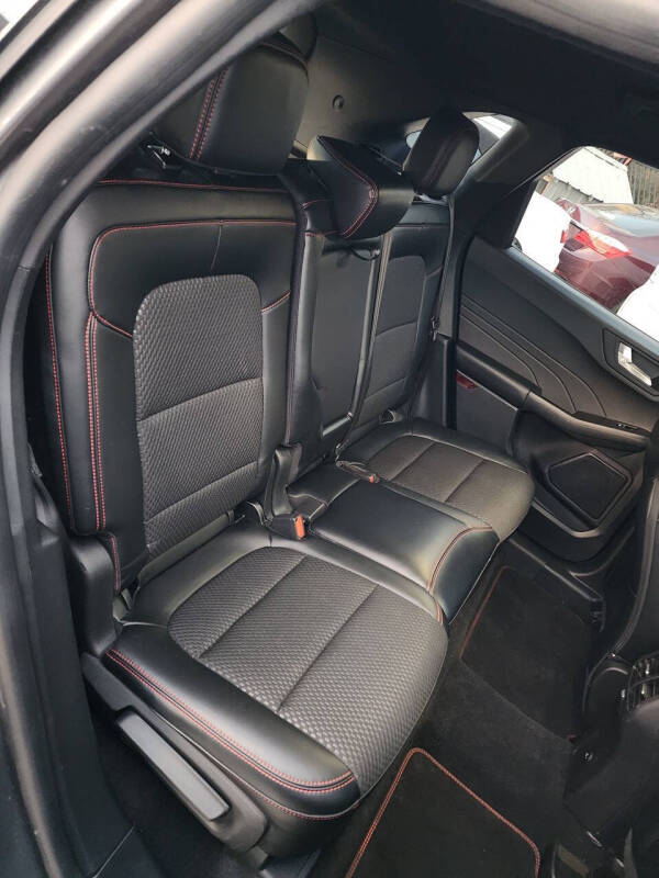 2023 Ford Escape Hybrid ST-Line Select