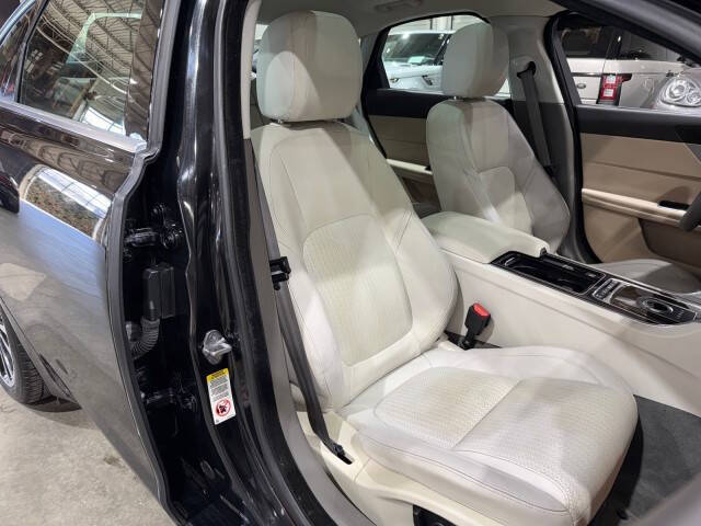 2016 Jaguar XF 35t Prestige