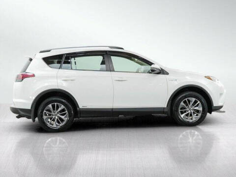 2017 Toyota RAV4 Hybrid XLE