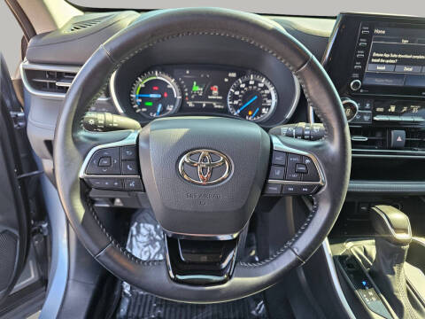 2021 Toyota Highlander Hybrid XLE