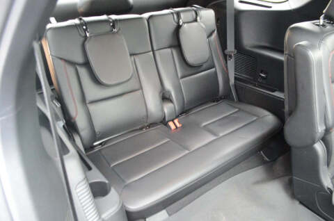 2024 Ford Explorer ST-Line