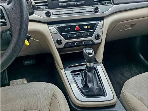 2018 Hyundai Elantra
