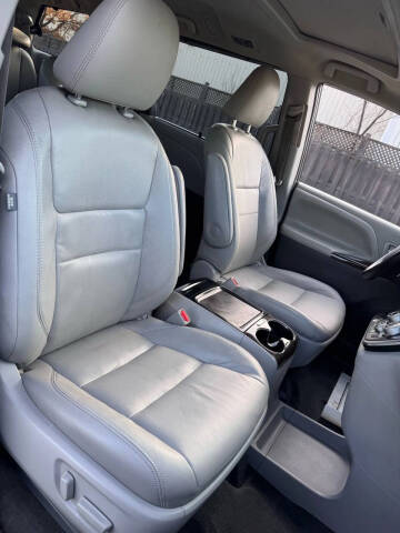 2017 Toyota Sienna