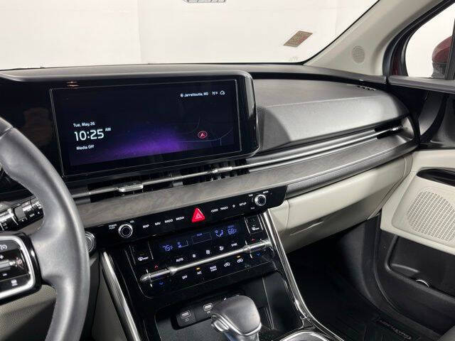 2024 Kia Carnival EX