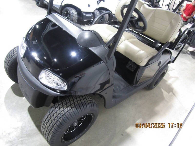 2020 E-Z-GO RXV