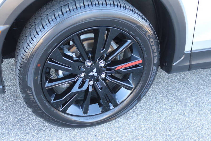2025 Mitsubishi Eclipse Cross LE