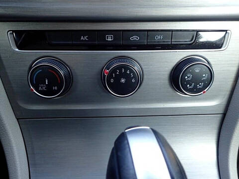 2016 Volkswagen Golf SportWagen