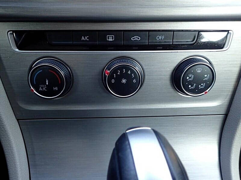 2016 Volkswagen Golf SportWagen