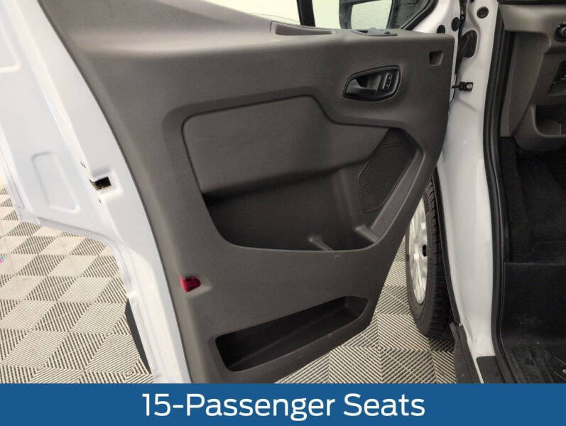 2025 Ford Transit 350 XLT