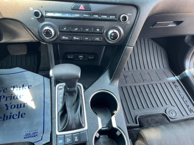 2022 Kia Sportage LX