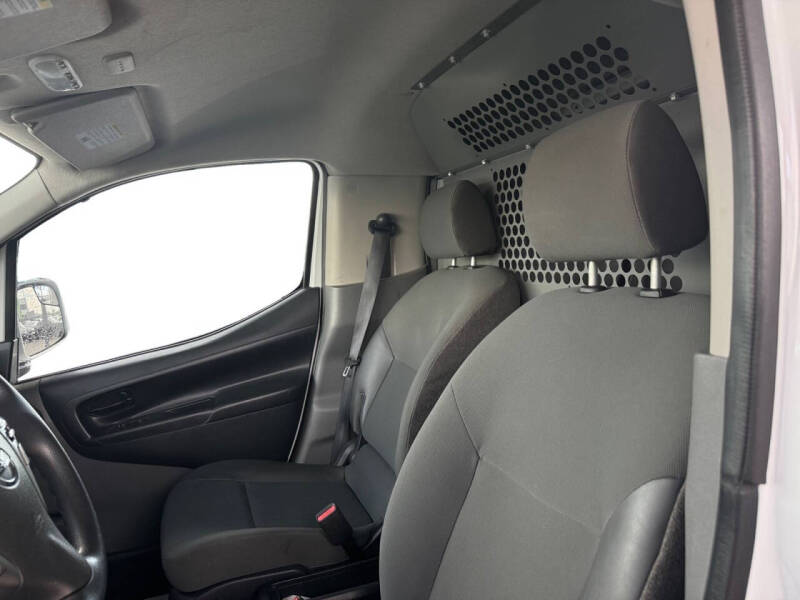 2021 Nissan NV200 SV