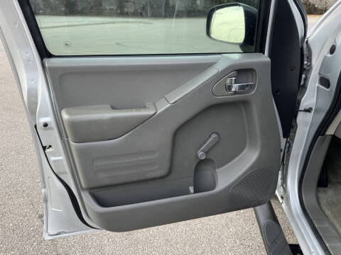 2015 Nissan Frontier S