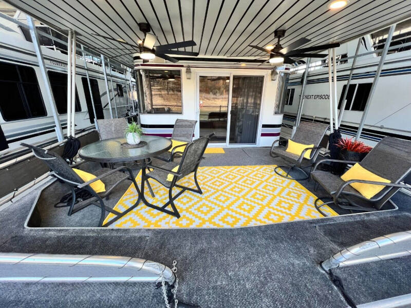 2001 Sunstar Houseboat 16'x87'