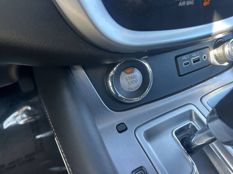 2023 Nissan Murano SV