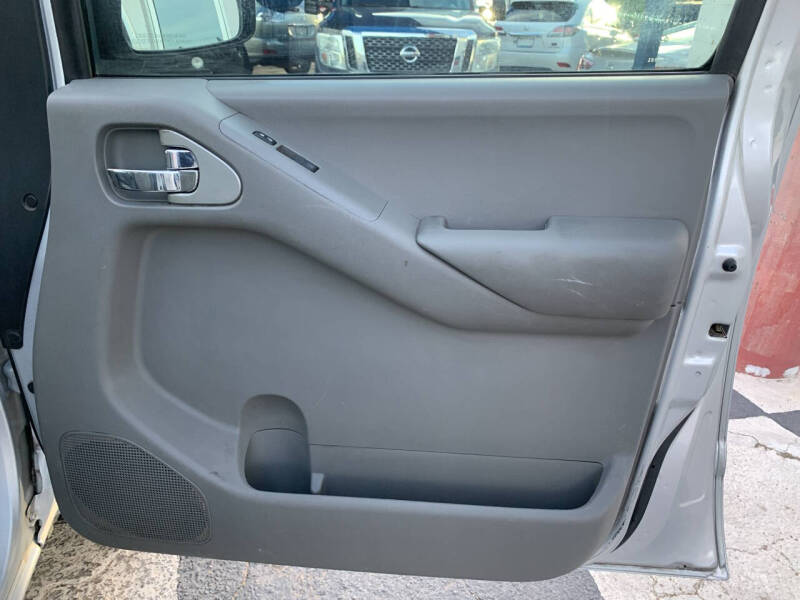 2010 Nissan Frontier SE V6